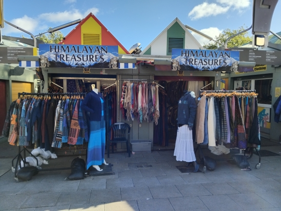himalayan treasures stall