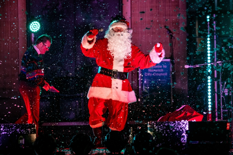 Festive lights switch on event planner