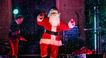 Festive lights switch on event planner