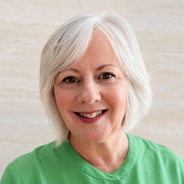 Louise Rawsthorne headshot